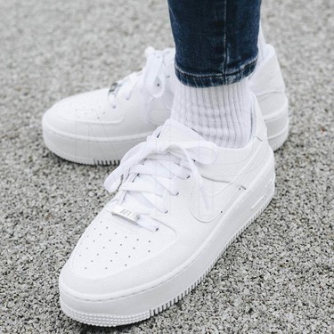 W Air Force 1 Sage Low Nike Beyaz Kadın AR5339-100 Fiyatı