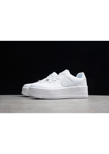 W Air Force 1 Sage Low Nike Beyaz Kadın AR5339-100 modelleri
