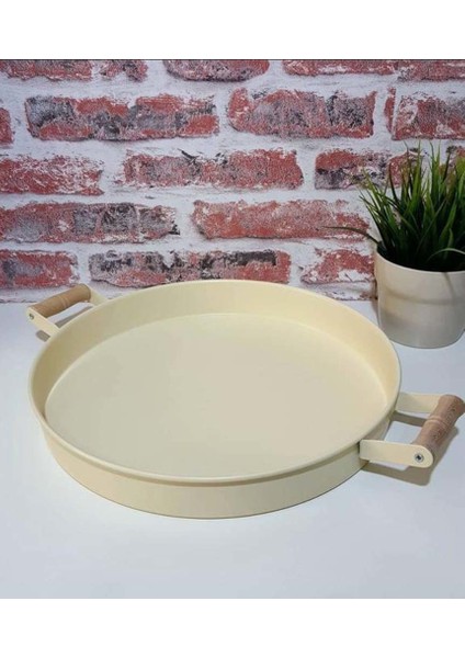 Ahşap Kulplu Kalın Galveniz Metal Yapım Yuvarlak Tepsi 36 cm Krem fiyatları