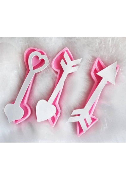 3 Pano Süsü Kalpli Oklar Ok Silikon Kalıp K-574