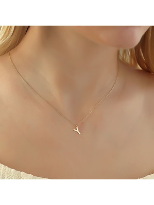 Glorria Altın Y Harfi Kolye