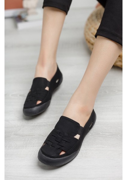 Ped Lastikli Siyah Kadın Ayakkabı modelleri