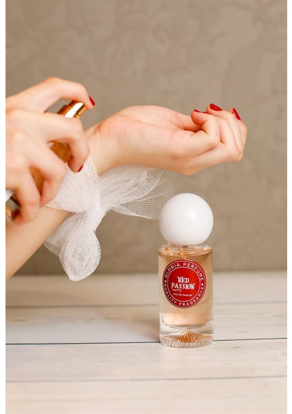 Red Passion 55 ml Edp Kadın Parfüm fiyatları