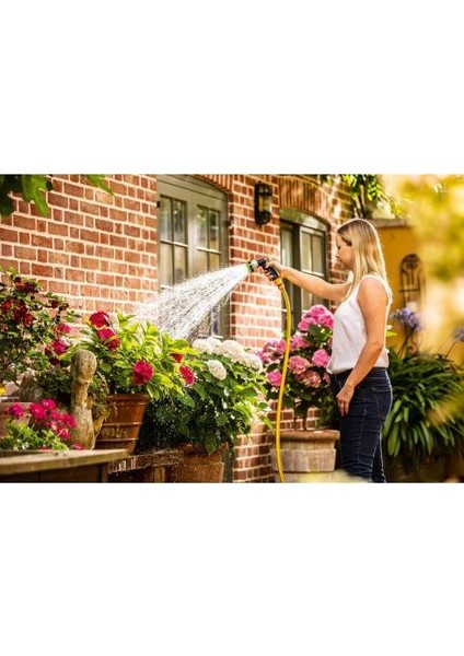 Gardenpump 18 Akülü Sulama POMPASI(06008C4201)+ Akü ve Şarj Aleti (2,5 Ah Akü +Şarj Cihazı 1600A00K1P) modelleri