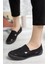 Ped Lastikli Siyah Kadın Ayakkabı 2