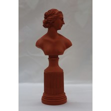 By Ari Lafayette-Hk113-5