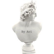 By Ari Apollon-Hk124-2