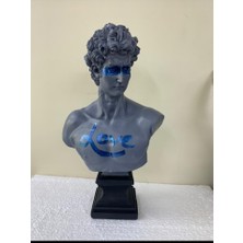 By Ari Davut-Hk103-13-1