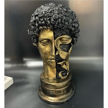 By Ari Hermes-Hk108-9