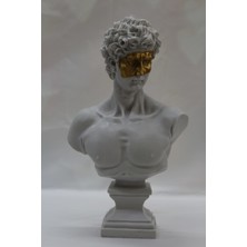 By Ari Davut-Hk103-17