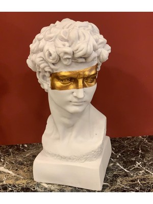 By Ari Davut-Hk105-5