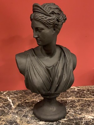 By Ari Afrodit-Hk101-21