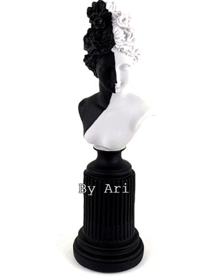 By Ari Lafayette-Hk114-12