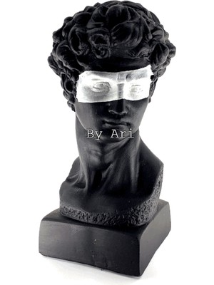 By Ari Davut-Hk105-4