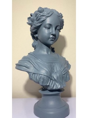 By Ari Ophelia-Hk111-1