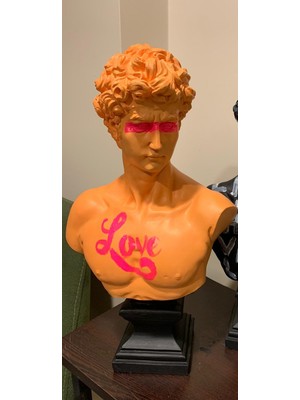 By Ari Davut-Hk103-21