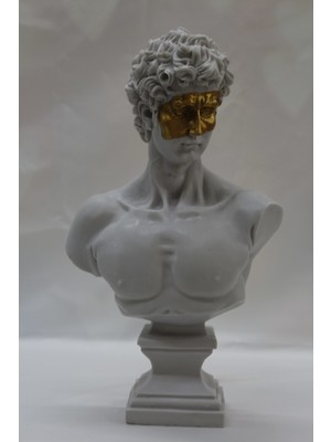 By Ari Davut-Hk103-17