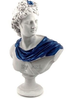 By Ari Apollon-Hk102-3