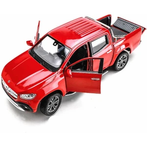 Mercedes-Benz X-Class Kırmızı 1:27 Model Araba