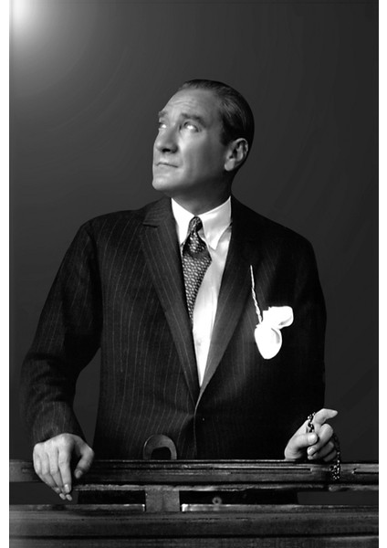 Istikbal Göklerdedir Atatürk Portresi Çerçeveli Cam Tablo fiyatları