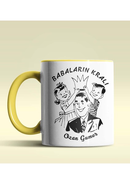 Kişiye Özel Babaların Kralı Tasarımlı Sarı Renkli Kupa