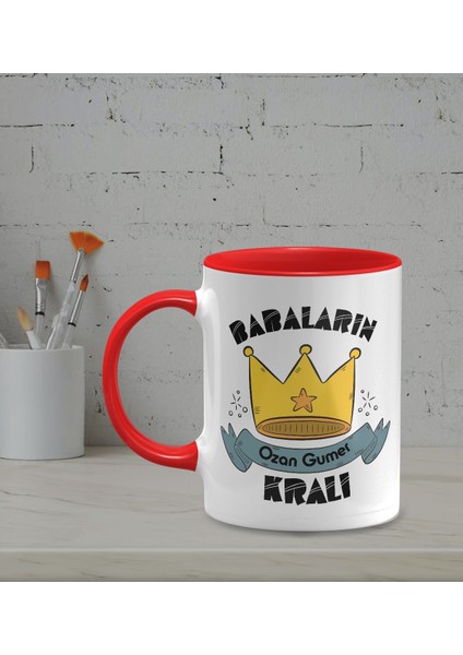Kişiye Özel Babaların Kralı 2 Tasarımlı Kırmızı Renkli Kupa