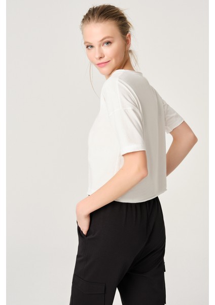 Ekru Modal Crop Basic T-Shirt