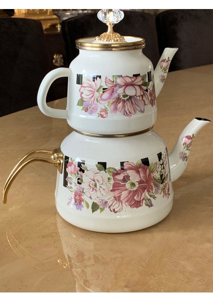 Vintage Çaydanlık Dama