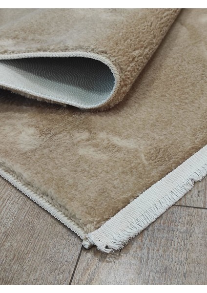 Balat Hlı Saçaklı Yumuşak Kaymaz Taban Kahverengi Peluş Halı fiyatları