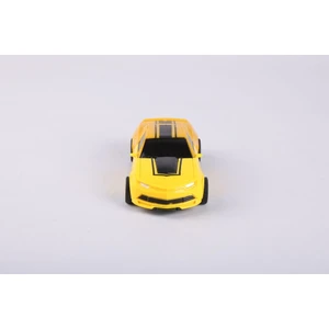 Kutuda Robot Olan Araba
