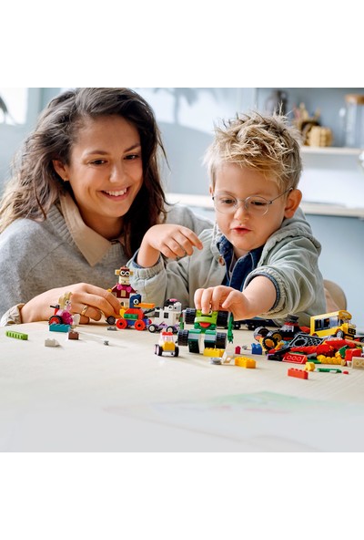 LEGO® Classic 653 Parçalık Tekerlekli Yapım Parçaları Seti (11014) Çocuk Oyuncak Yapım Seti