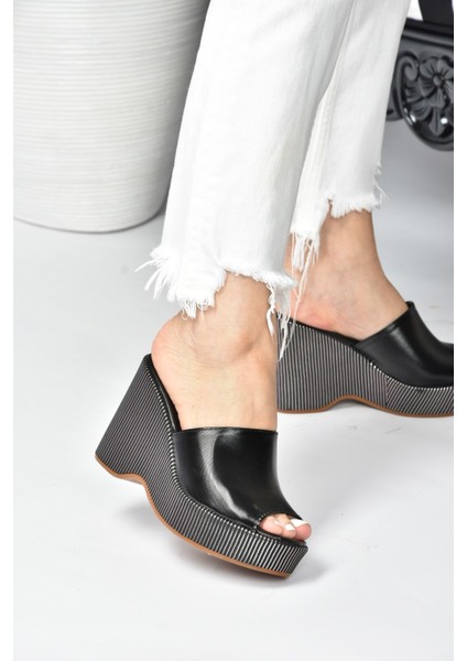 Siyah Dolgu Topuklu Kadın Terlik K250101509 fiyatları