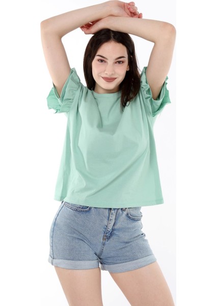 Kadın Omuzdan Fırfırlı T-Shirt fırsatları