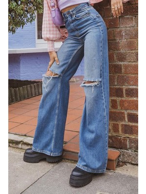 Mad Girls Mavi Yırtıklı Straight Leg Jean MG1161