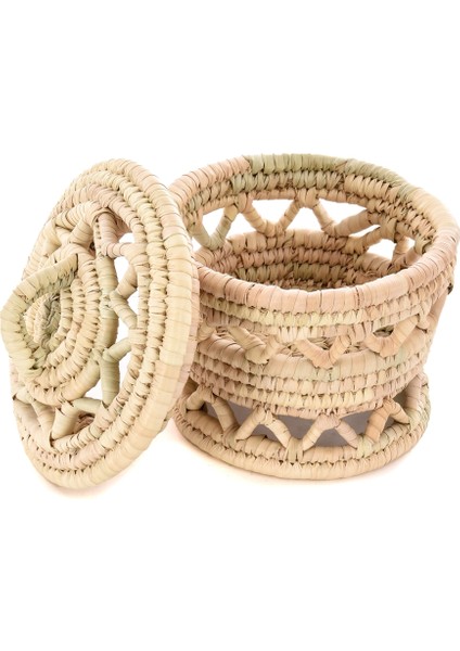 Orta Açık Sıralı Yuvarlak Hasır Kutu Bir Yıldız Şeklinde Kapak modelleri