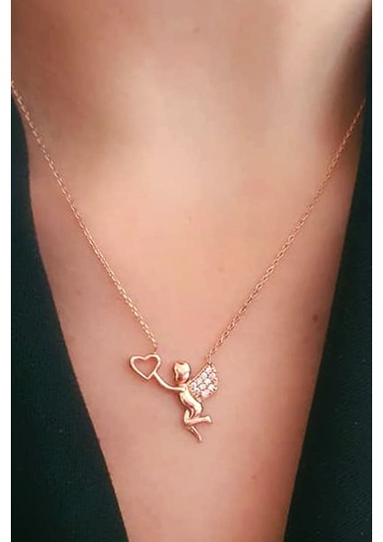Aşk meleği figürlü gümüş rose kolye