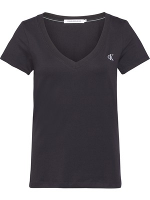 Calvin Klein Kadın Ck Embro Badge V Yaka T-Shirt