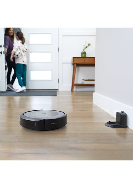 Roomba i3 Akıllı Robot Süpürge