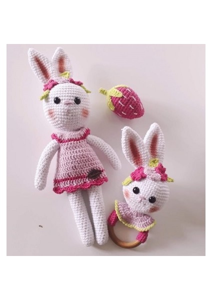 Sevimli Tavşan ve Çıngırak Amigurumi Takım Seti