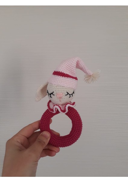 Şapkalı Uykucu Tavşan Çıngırak Amigurumi Organik Oyuncak