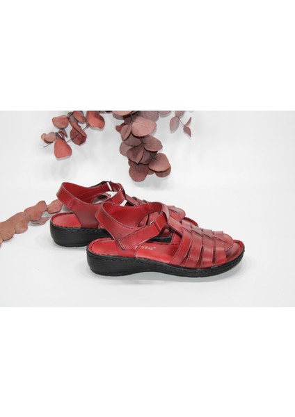 Iniesta Önü ve Arkası Açık Hafif Taban Günlük Rahat Sandalet fırsatları