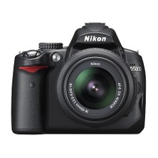 Nikon D5000 VR Kit (18-55VR) 12.3MP SLR Dijital Fotoğraf Makinesi