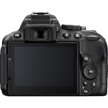 【豪華セット】Nikon D5300 18-140 VR レンズキット＋三脚3本 Nikon D5300 + 18-140MM F3.5-5.6G VR KIT 24,2MP 3