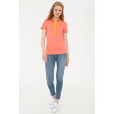U.S. Polo Assn. Kadın Nar Çiçeği Basic T-Shirt