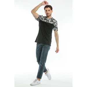 Kol ve Ön Garnili Tshirt