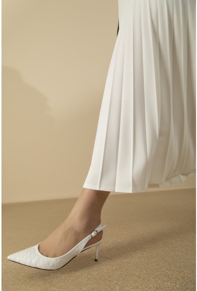 Essah Moda Kadın Beyaz Piliseli Uzun Etek - ME000325