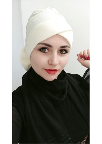 Kadın Çift Traflı Fiyonklu Bone Ekru