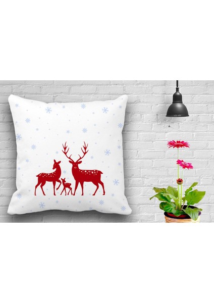 Çift Taraflı Kar Tanesi ve Geyikler Desenli Dijital Baskılı Kırlent Kılıfı 43 x 43