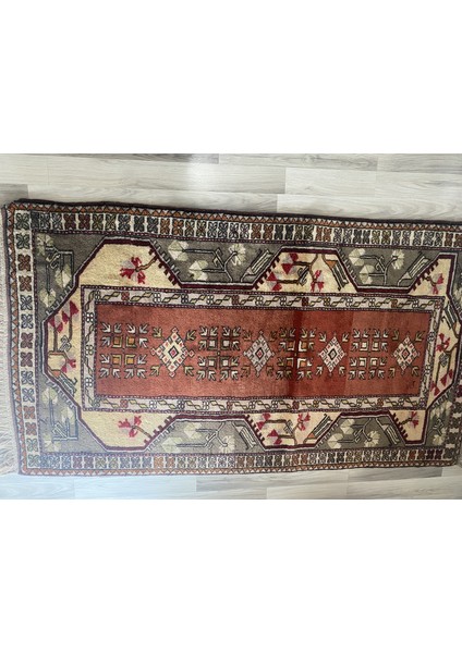 El Dokuma Halı Kilim Antik Ada Milas Halı 120 x 220 cm.
