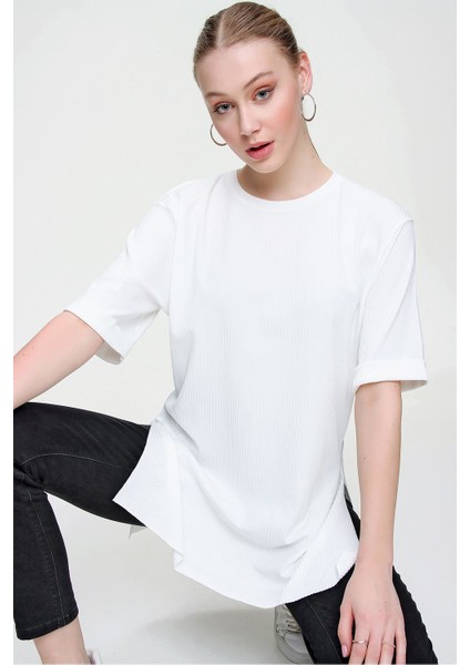 Kadın Yırtmaçlı Fitilli Oversize Uzun Tişört
